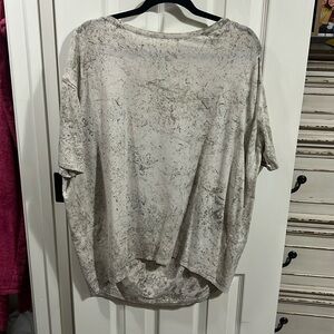 lululemon back in action short sleeve top size 10/12